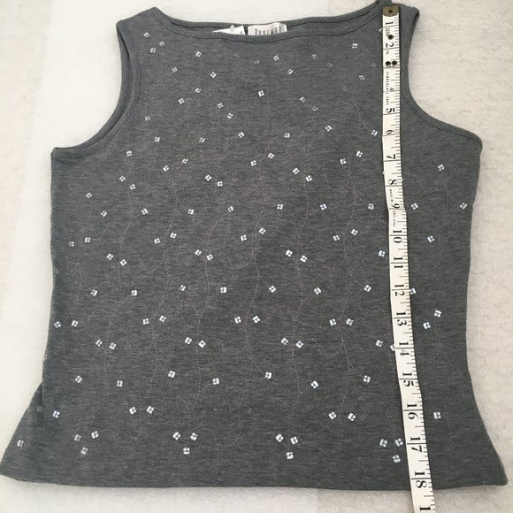 Stylish Tank Top with design - Picture 4 of 4